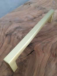 Möbelgriff - Zamak - Mattgold - Griffstärke: 8,5 mm - Vier Längen: 136 bis 500 mm