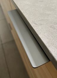 Griff - Zamak - Farbe: Mattchrom - Drei Längen: 71 bis 231 mm