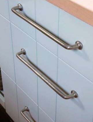 Möbelgriff - Silber-Zinn-Legierung - Drei Längen: 125 bis 180 mm