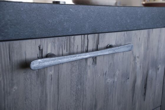 Möbelgriff - Eisen - Rohmetall - Drei Längen: 154 bis 370 mm
